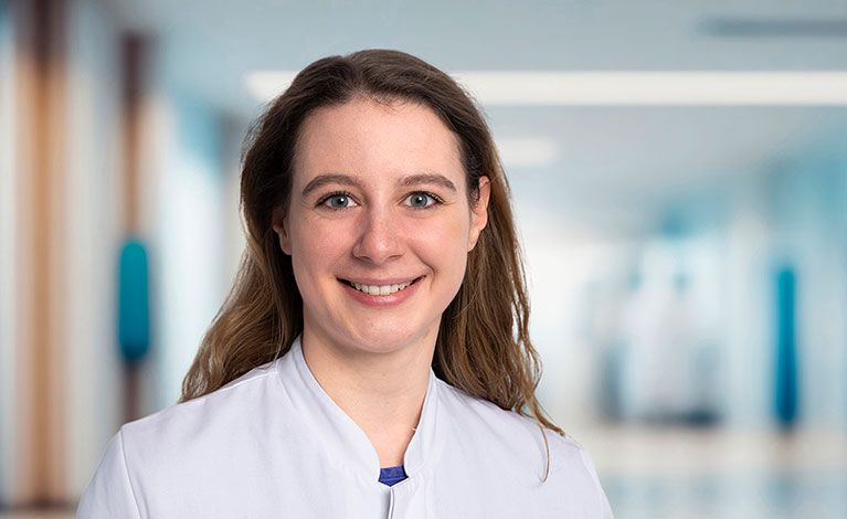 Portraitfoto von Theresa Engel