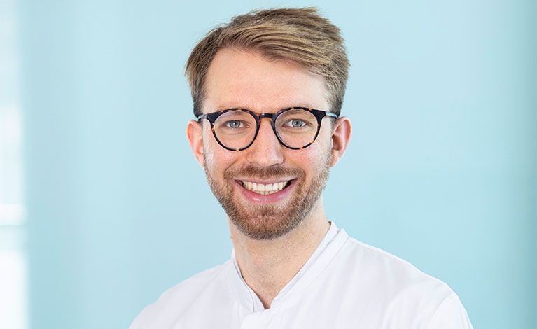 Portraitfoto von Dr. med. dent. Noah Nordblom
