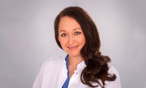 Porträtfoto von Dr. Bettina Blau-Schneider
