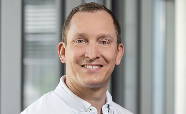 Portraitfoto von Dr. med. Heintel
