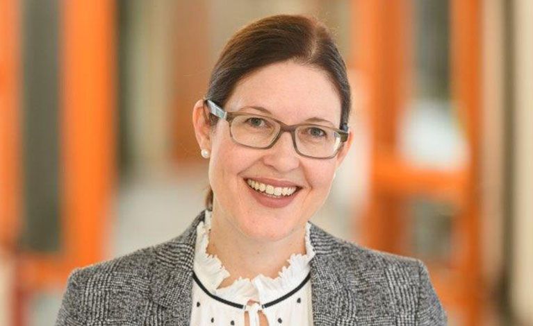 Portraitfoto von PD Dr. med. Regina Taurines