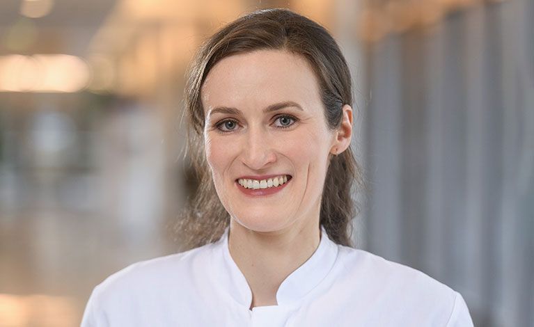 Portraitfoto von Dr. phil. Julia Haupert