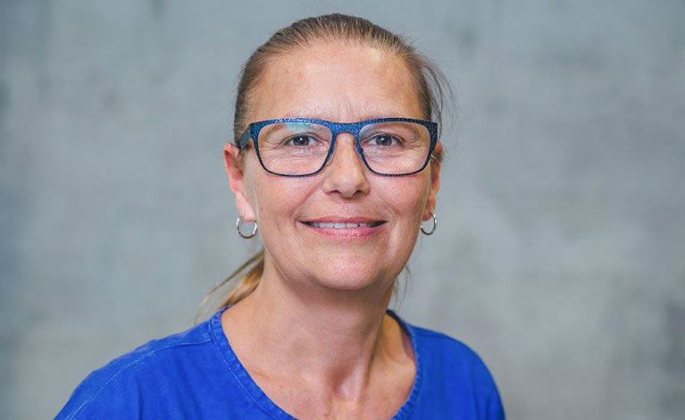 Portraitfoto von Eva Zink-Peignard