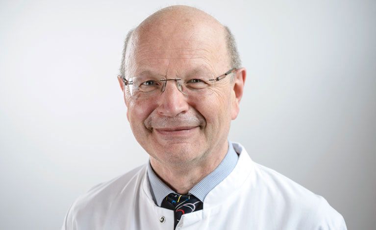 Portraitfoto von Prof. Dr. med. Paul-Gerhardt Schlegel