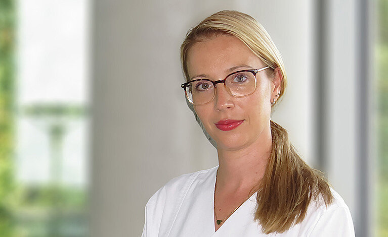 Dr. med. Nora Schorscher Portraitfoto von N. Schorscher / Fotograf: Stefan Krummer / Universitätsklinikum Würzburg
