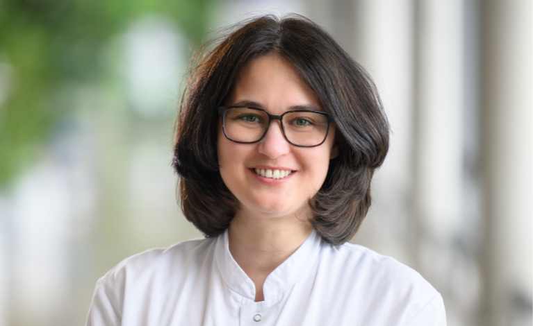 Portraitfoto von Dr. med. Julia Gittel
