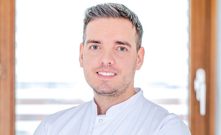Portraitfoto von MUDr. Peter Rakyta
