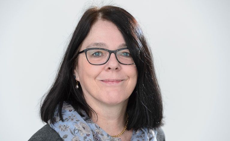 Portraitfoto von Silvia Schülein 
