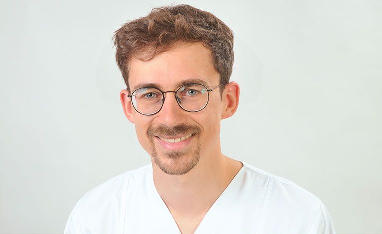 Portraitfoto Dr. med. Viktor Seifert