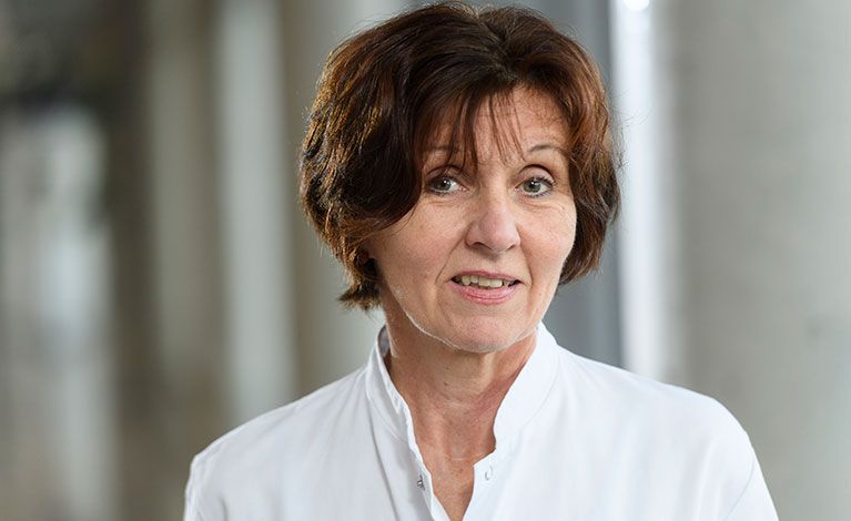 Portraitfoto von Heide Ebert