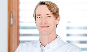 Porttraifoto von Dr. med. Stefan Rückriegel