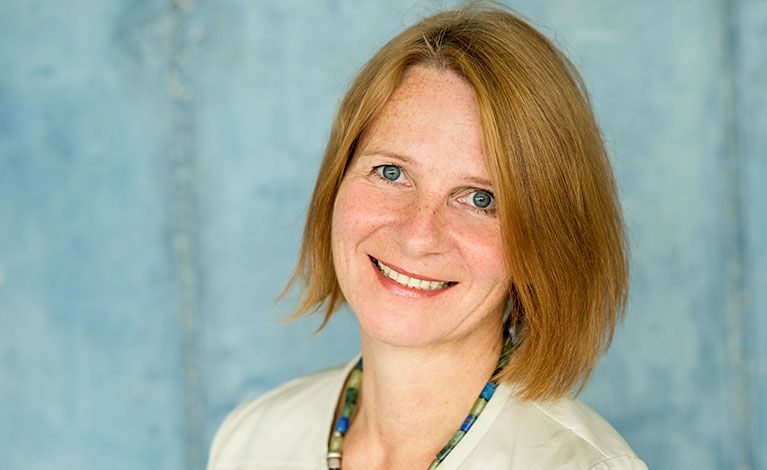 Portraitfoto von Dr. Edith Förster