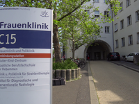 Illustrationsbild: Frauenklinik und Poliklinik 