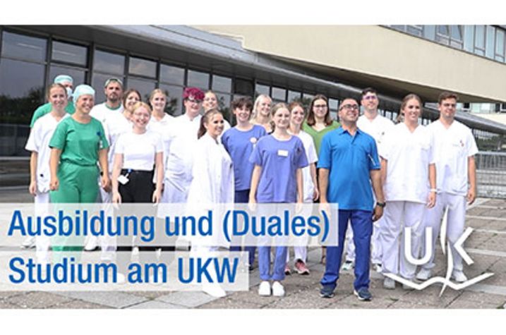 Illustrationsbild Video Jobeinstieg am UKWm viele Menschen stehen vor einer Klinik