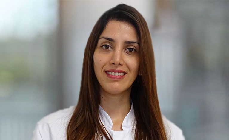 Portraitfoto von Mona Hashemianahmadi