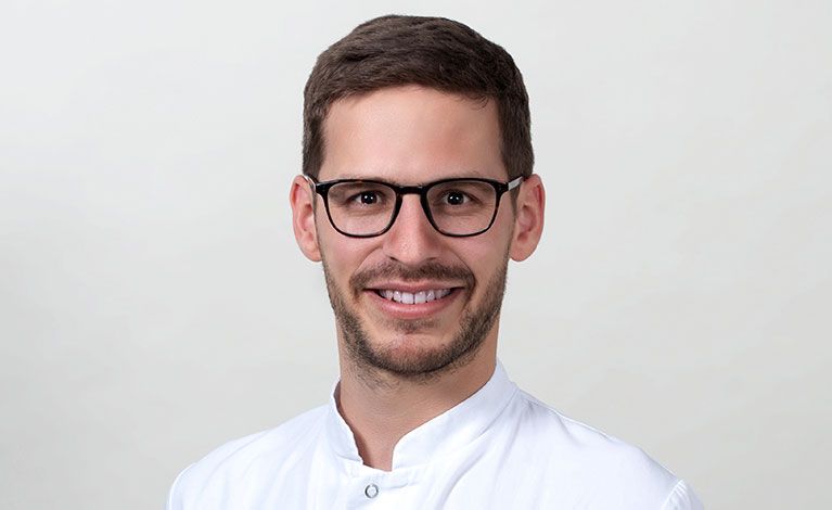 Portraitfoto von Manuel Stöth