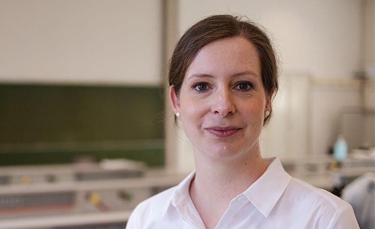 Portraitfoto von Prof. Dr. med. Stefanie Kampmeier, MScPH