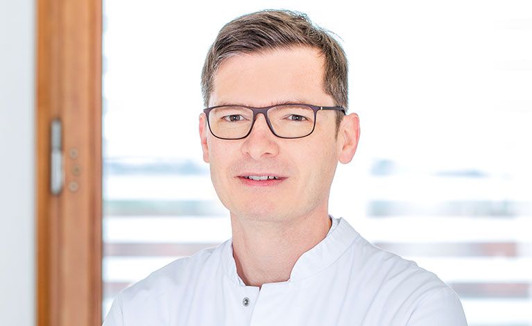 Portraitfoto von PD Dr. Thomas Linsenmann
