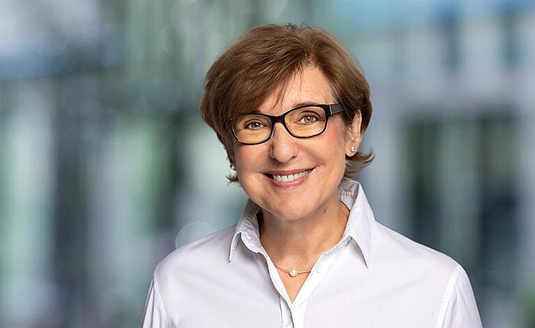 Portraitfoto von Elisabeth Jentschke