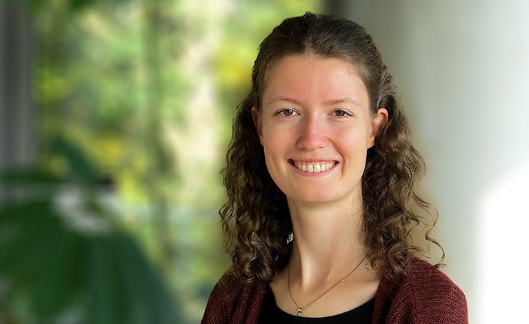 Christina Cursiefen / Fotograf: Stefan Krummer / Universitätsklinikum Würzburg Portraitfoto von Christina Cursiefen / Fotograf: Stefan Krummer / Universitätsklinikum Würzburg