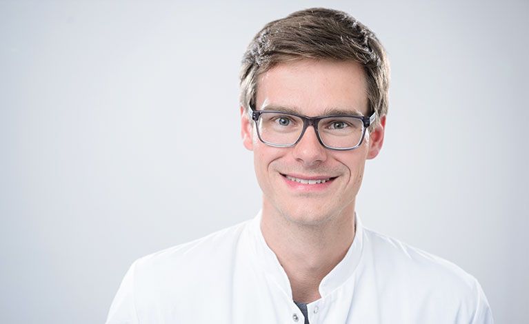 Portraitfoto von Matthias Burkard