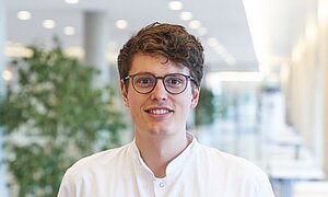 Portraitfoto von Dr. med. Robert Woidich