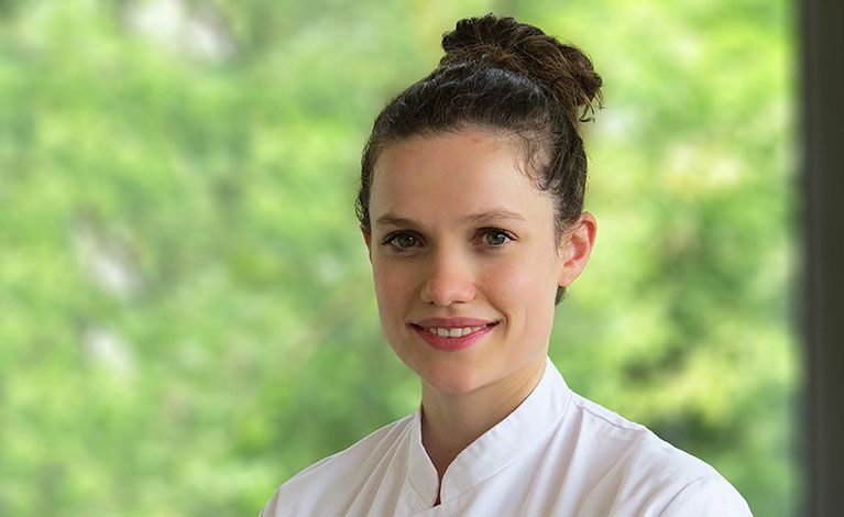 Porträtfoto von Dr. med. Anna Pichler