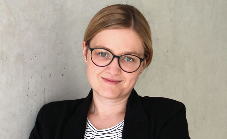 Portraitfoto von Janina Renner