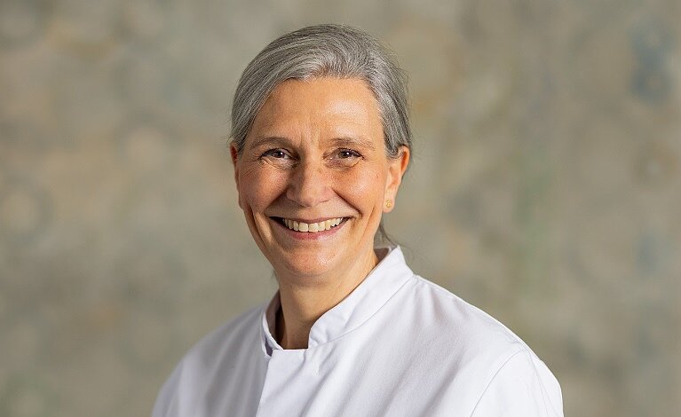 Portraitfoto von Karin Greiner-Simank