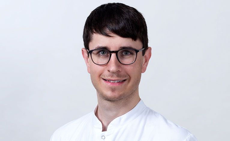 Portraitfoto von Dr. med. Till Meyer