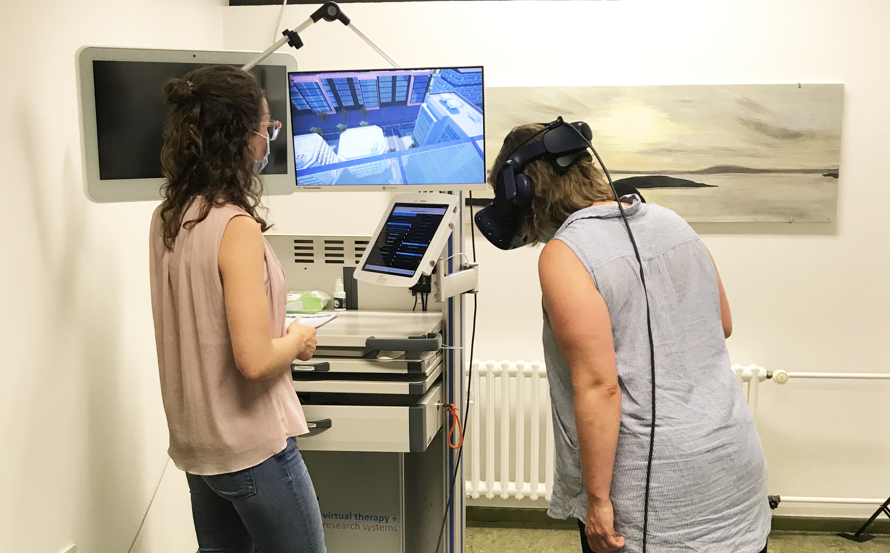 PAN_VR_Studie am ZEP Das Bild zeigt eine virtuelle Aufzugsfahrt im ZEP.